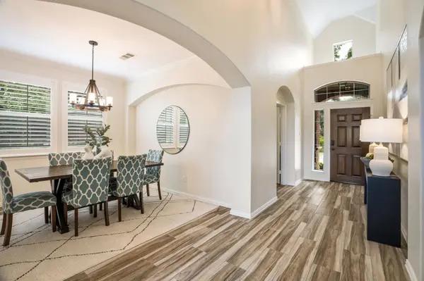 102 Stamford DR, Hickory Creek, TX 75065