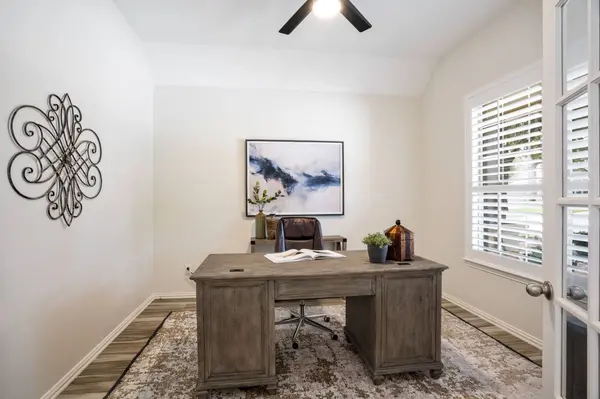 102 Stamford DR, Hickory Creek, TX 75065