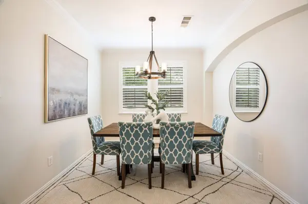 102 Stamford DR, Hickory Creek, TX 75065