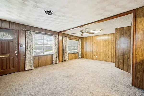 5213 Bonnie Wayne ST, Haltom City, TX 76117