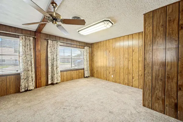 5213 Bonnie Wayne ST, Haltom City, TX 76117