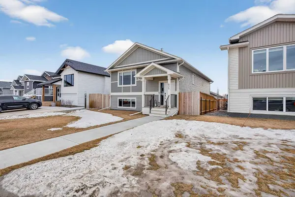 635 Parkside GN, Coaldale, AB T1M 0B2