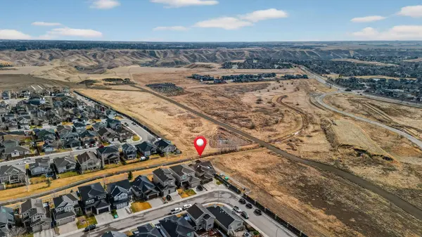 64 Riverhurst CV W, Lethbridge, AB T1K6Y8