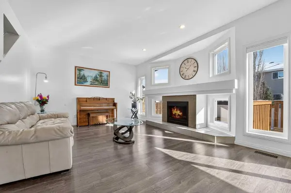 678 Twinriver CRES W, Lethbridge, AB T1J 5G1