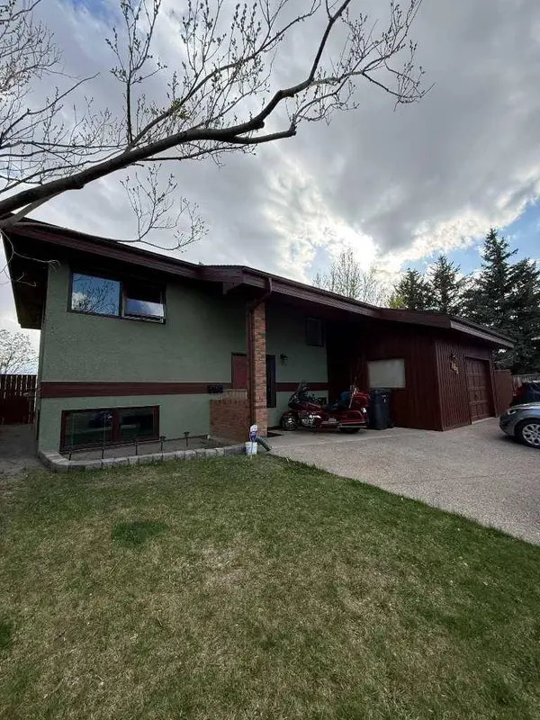 165 Princeton CRES W, Lethbridge, AB T1K 4S5