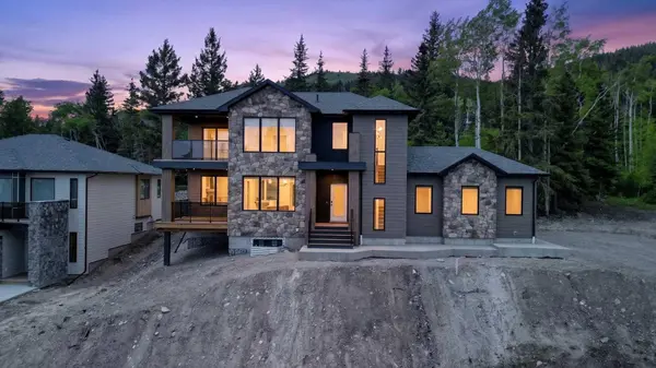 72 Kananaskis DR, Coleman, AB T0K 0M0