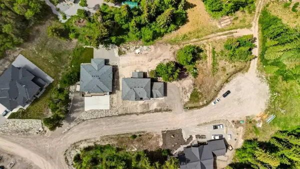 72 Kananaskis DR, Coleman, AB T0K 0M0