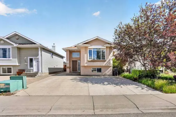 59 Heritage LN W, Lethbridge, AB T1K 7S4