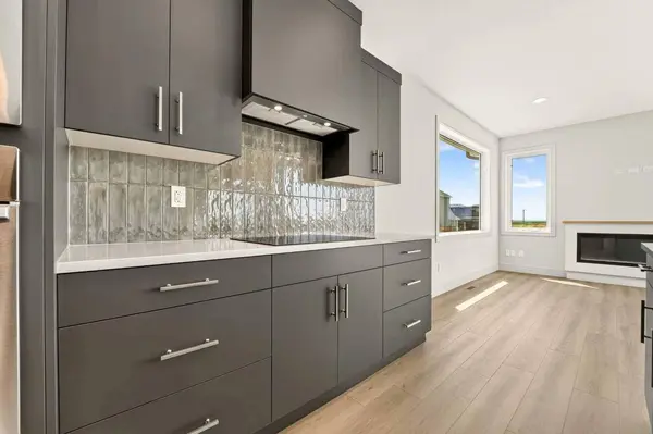 94 Miners RD W, Lethbridge, AB T1J 5W6