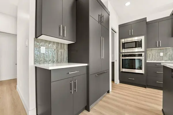 94 Miners RD W, Lethbridge, AB T1J 5W6