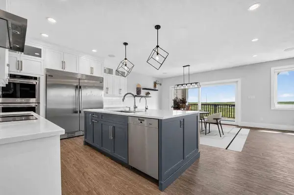 365 Rivergrove Chase W, Lethbridge, AB T1K 8E9