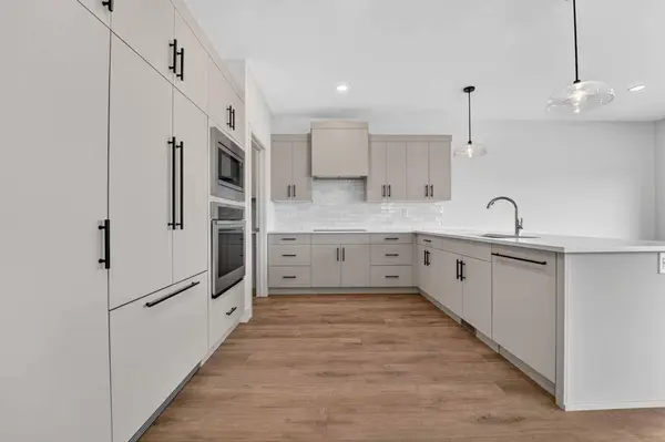 75 Miners RD W, Lethbridge, AB T1J 5W6