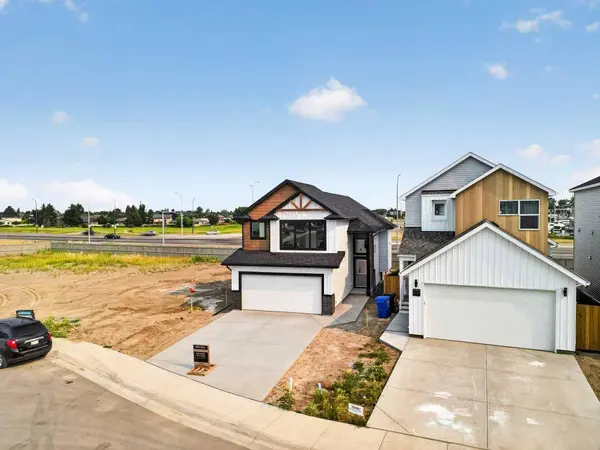 4313 25 AVE S, Lethbridge, AB T1K 8K2