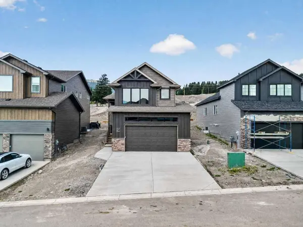 8631 25 AVE, Coleman, AB T0K 0M0