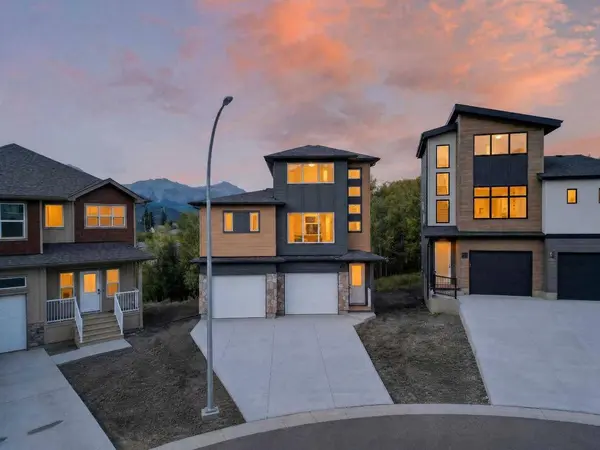 8602 25 AVE