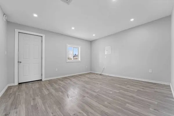 331 N 200 E, Raymond, AB T0K 2S0