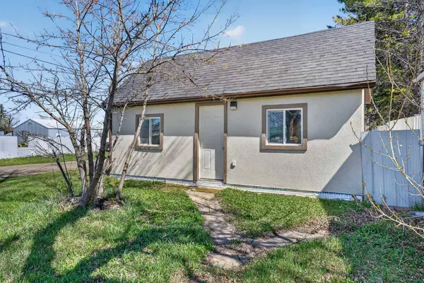 331N 200E, Raymond, AB T0K 2S0