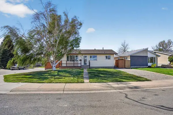 434 12 AVE N, Lethbridge, AB T1H 1P3