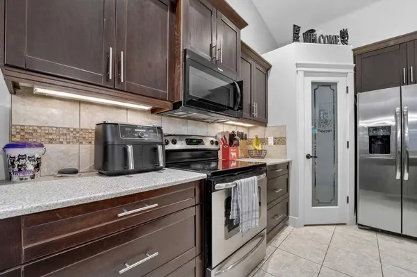 232 Sixmile Common S, Lethbridge, AB T1K 5S7