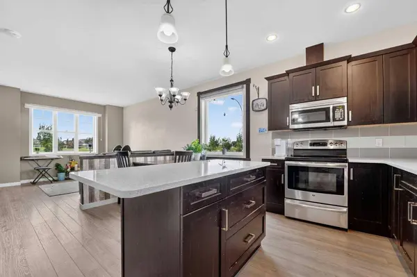 274 Mildred Dobbs BLVD N, Lethbridge, AB T1H 7E3
