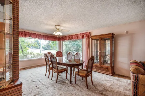 1301 15 AVE S, Lethbridge, AB T1K 0W4