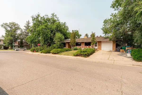 1301 15 AVE S, Lethbridge, AB T1K 0W4