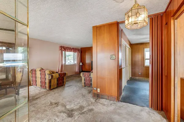 1301 15 AVE S, Lethbridge, AB T1K 0W4