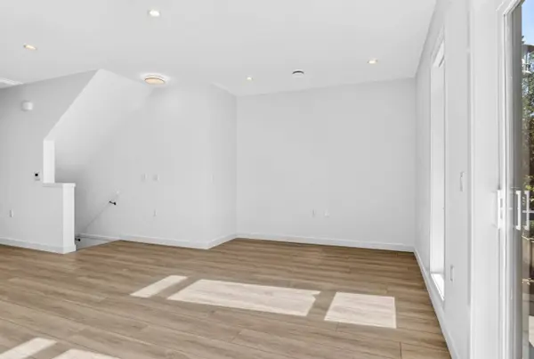 4337 Boundary RD #15, Richmond, BC V6V 1S8