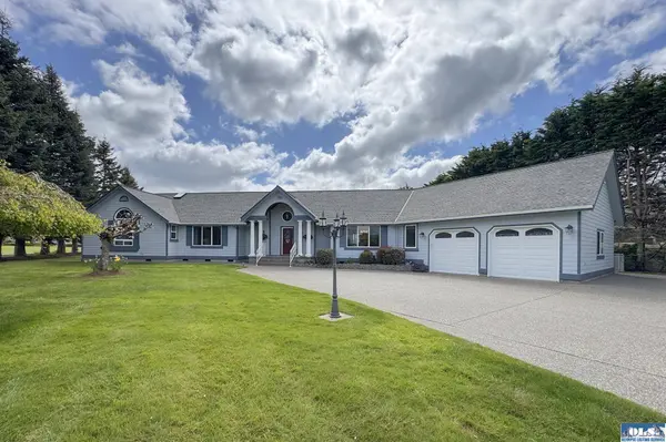 21 Donaper Road, Sequim, WA 98382