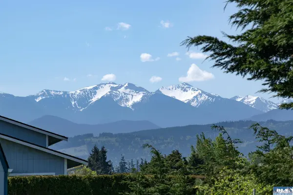 21 Donaper Road, Sequim, WA 98382