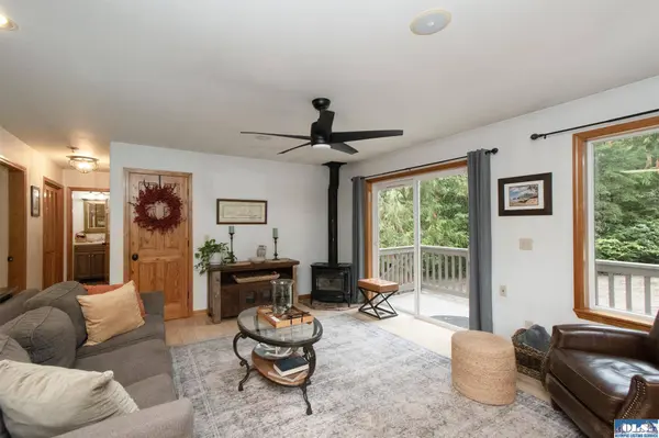 1076 Blyn Springs Road, Sequim, WA 98382-7044