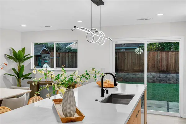 10305 Norwich AVE, Cupertino, CA 95014