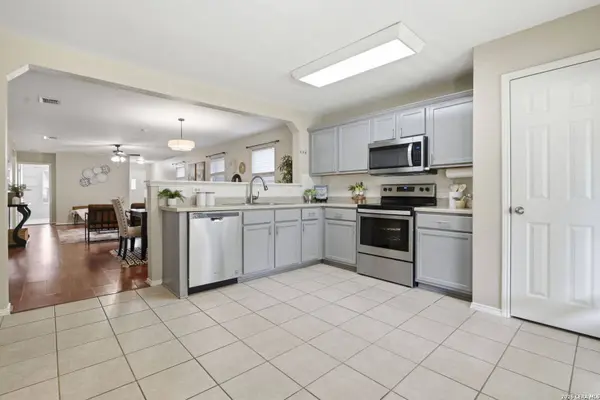 8031 SILVER GRV, San Antonio, TX 78254