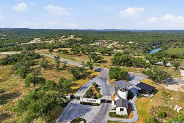 1648 Noble Trl, Canyon Lake, TX 78133