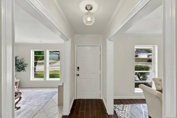 6005 RUE SOPHIE ST, Leon Valley, TX 78238