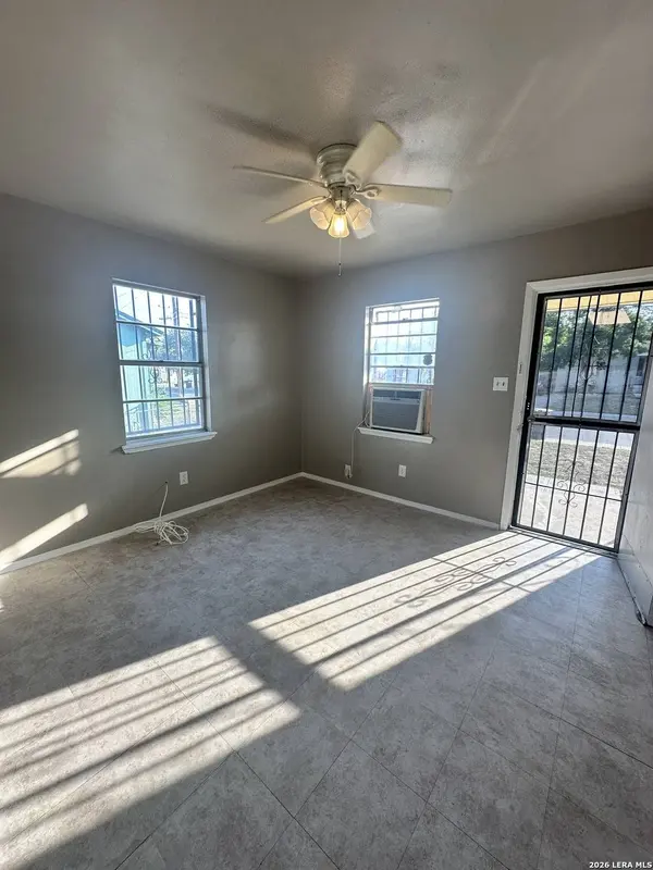 515 Clark, San Antonio, TX 78210