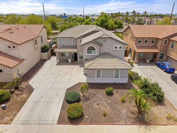 5661 W DESERT JEWEL Drive, Glendale, AZ 85302