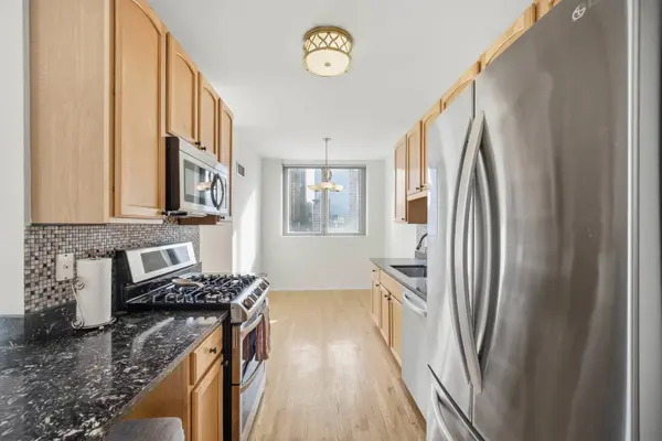 600 N Dearborn ST #1812, Chicago, IL 60654
