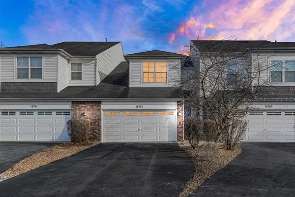 16743 Winding Creek RD, Plainfield, IL 60586