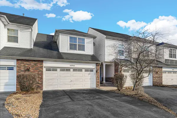 16743 Winding Creek RD, Plainfield, IL 60586