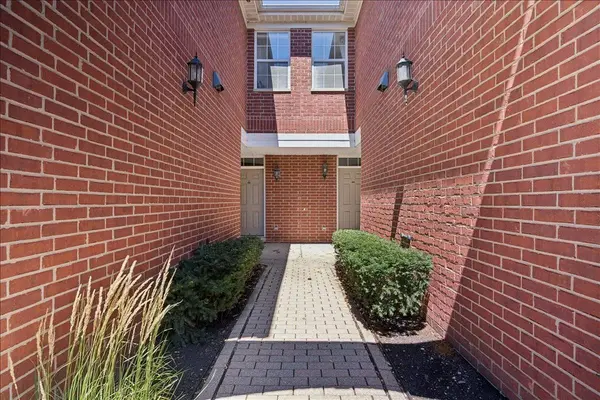 1116 Kensington DR #21-A1, Northbrook, IL 60062