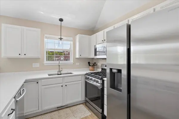 1116 Kensington DR #21-A1, Northbrook, IL 60062