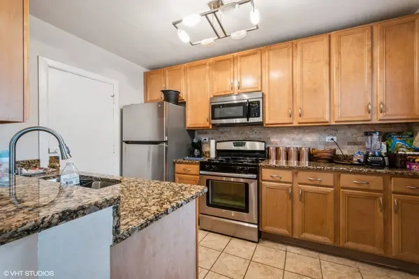 1224 W Chase AVE #1F, Chicago, IL 60626