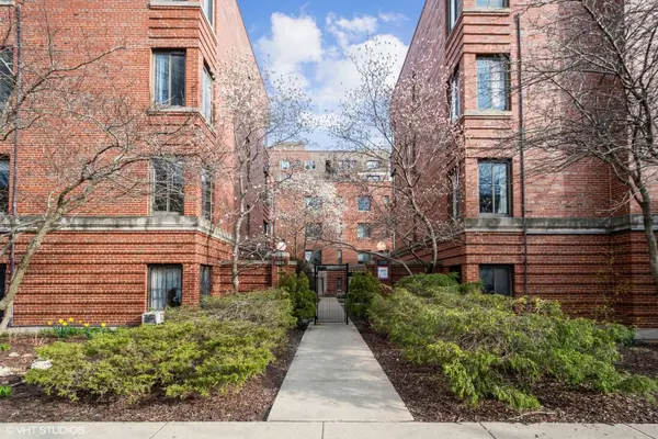 1224 W Chase AVE #1F