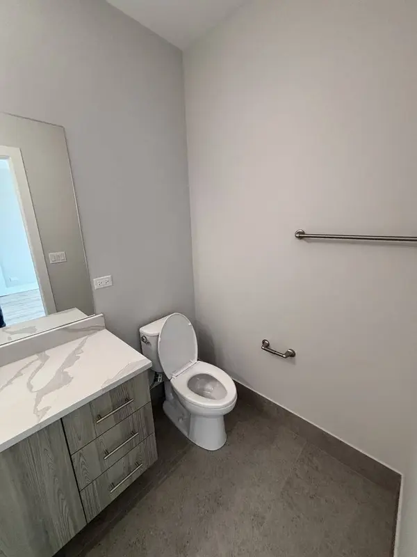 3218 N KARLOV AVE #2, Chicago, IL 60641