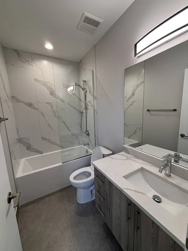 3218 N KARLOV AVE #2, Chicago, IL 60641