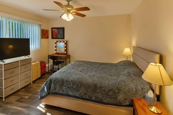 11670 W Sunset Blvd #104, Los Angeles 90049,