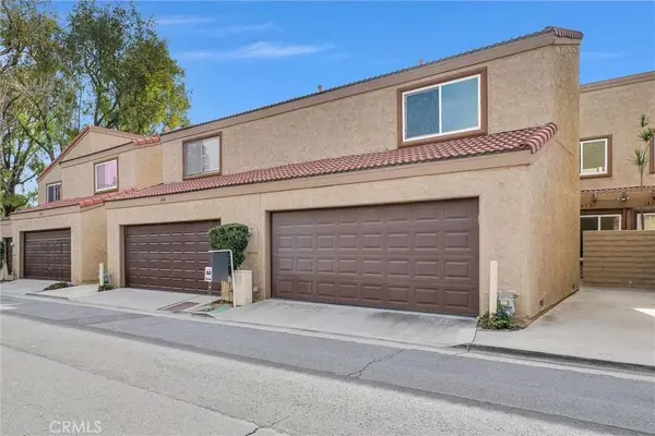 1432 Vista Grande #136, Fullerton, CA 92835