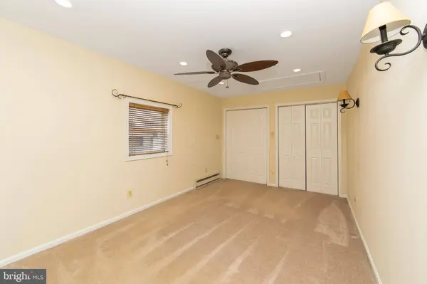 1036 SUSSEX AVE, Deptford, NJ 08096