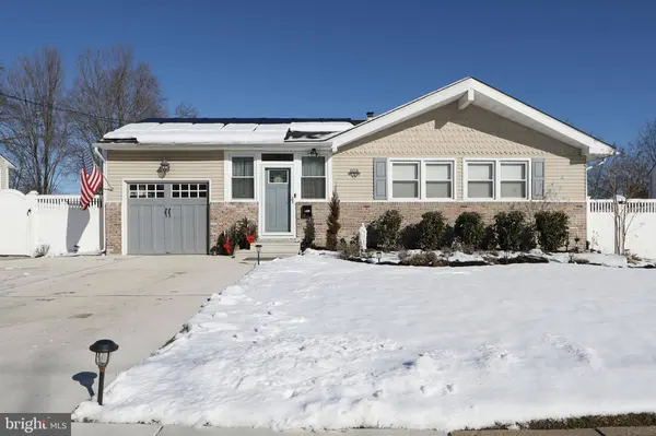 608 FOUNTAIN AVE, Cinnaminson, NJ 08077